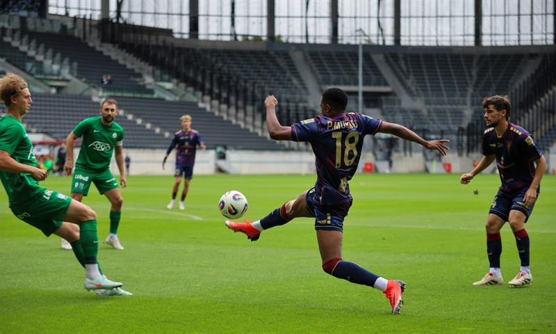 Football. Pogoń's draw and away problems in Nieciecza