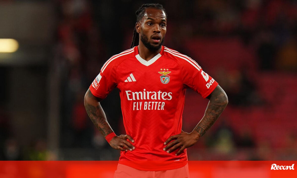 <![CDATA[ Benfica oficializou fim do empréstimo de Renato Sanches... mas pode tentar renovar a ligação com o médio ]]>
