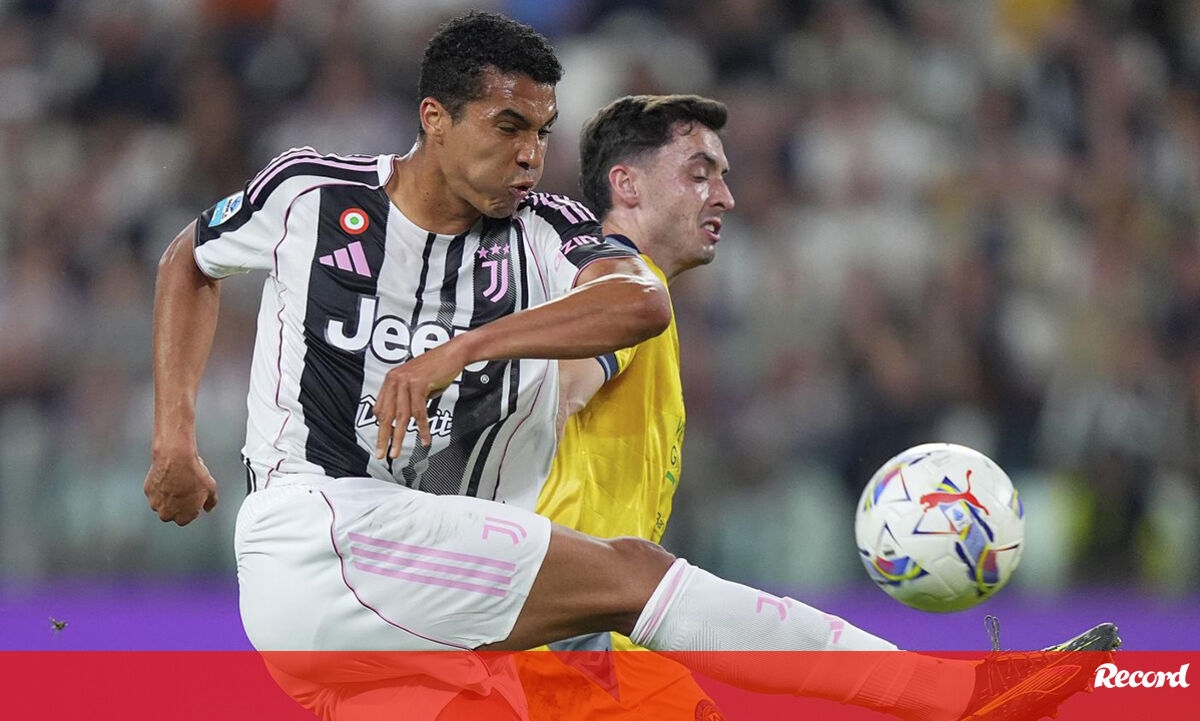 <![CDATA[ Sporting perguntou por Alberto Costa ]]>