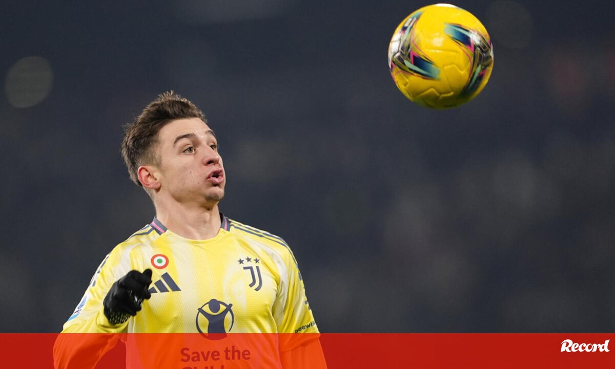 <![CDATA[ Guerra por Francisco Conceição: FC Porto não cede nos 30 M€ da cláusula ]]>