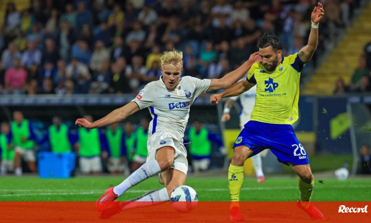 <![CDATA[ FC Porto faz malas para três viagens ]]>