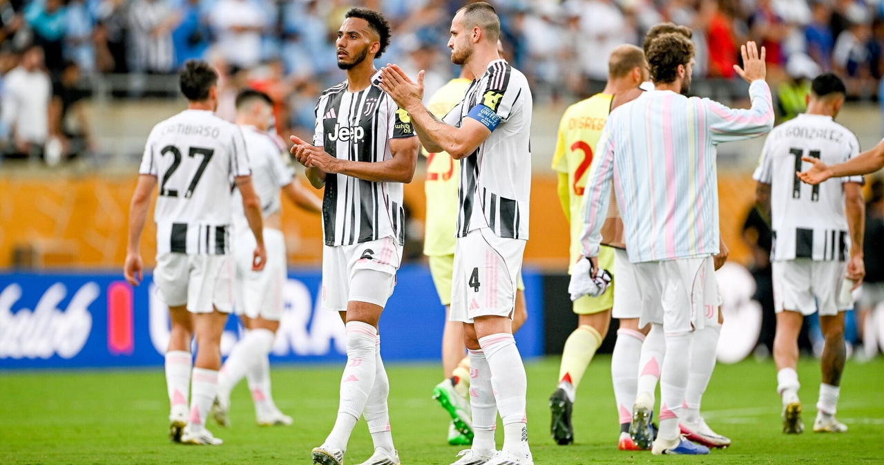 Comolli ve Chiellini, Juve'nin seviyesi çok düşük: Ne kadar ve neye ihtiyaç var<br />

