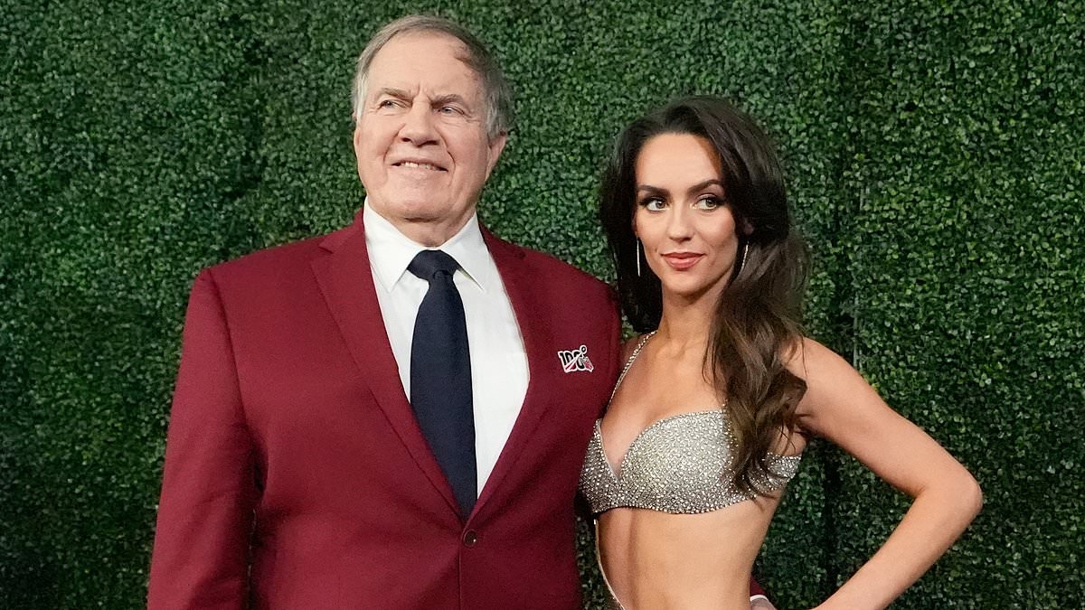 Fãs da UNC revelam o que realmente sentem sobre Bill Belichick em meio à polêmica do relacionamento de Jordon Hudson