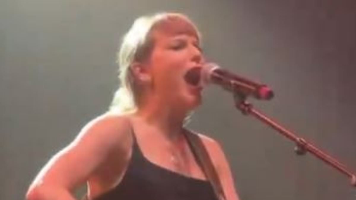 Taylor Swift powraca na scenę w oszałamiający sposób podczas koncertu zorganizowanego przez Travisa Kelce’a w Nashville