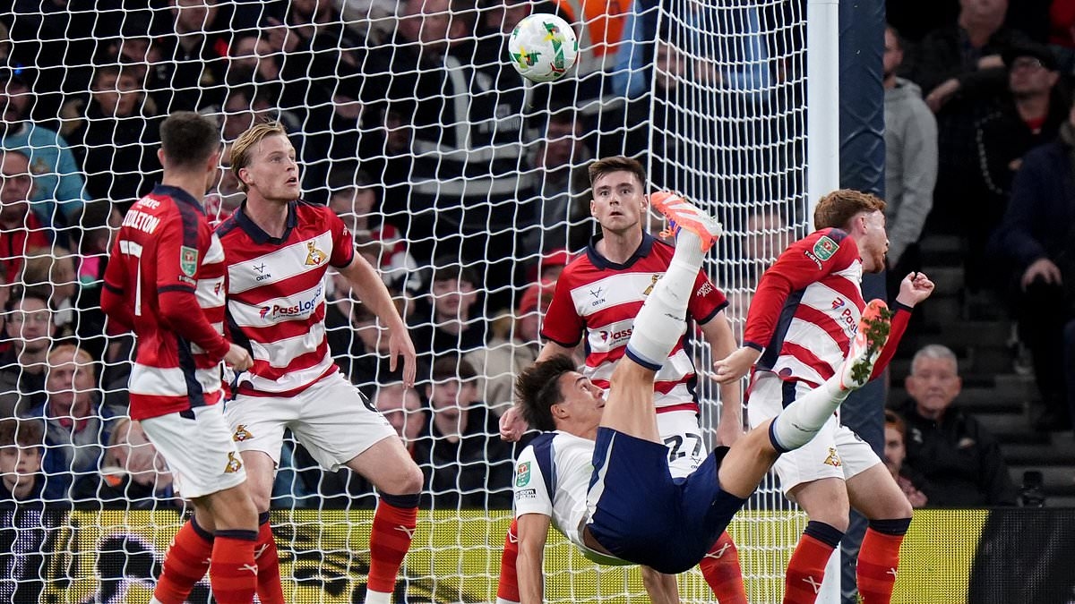 Tottenham 3-0 Doncaster: la estrella de los Spurs brilla en un papel sorpresa, el fichaje de £ 30 millones soporta otra noche para olvidar y el cedido muestra promesa, escribe MATT BARLOW