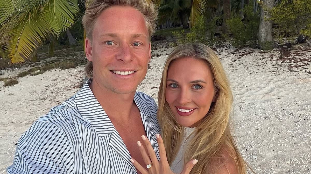 Footy fans in mourning after star heartthrob announces he is officially off the market: 'it should have been me'