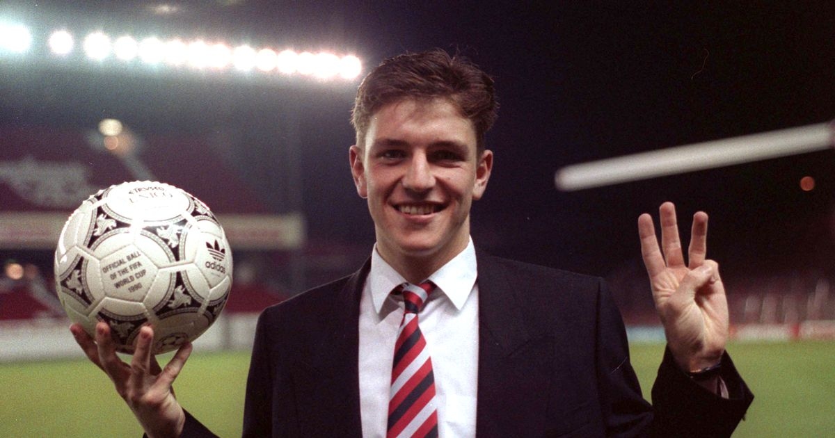 A vida muito diferente da lenda do Manchester United, Lee Sharpe, no paraíso espanhol após desgosto amoroso