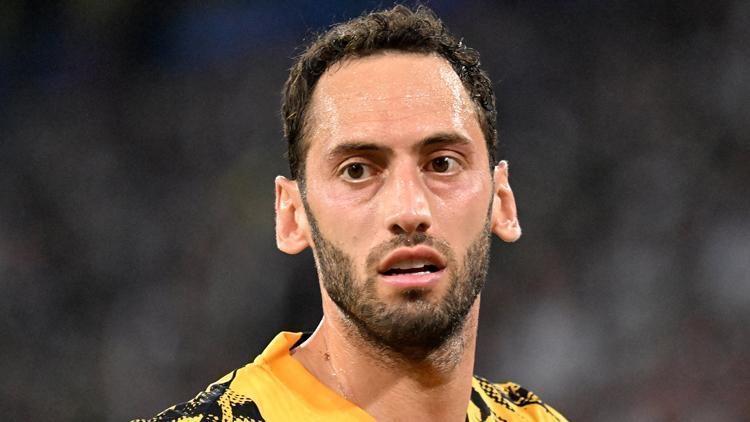Wpis ojca Hakana Çalhanoğlu podekscytował fanów Galatasaray!