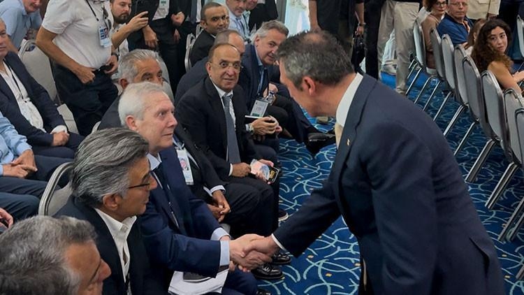 Fenerbahçe-Präsident Ali Koç wandte sich an Aziz Yıldırım: „Entweder seien Sie Präsidentschaftskandidat oder seien Sie unsere Legende!“