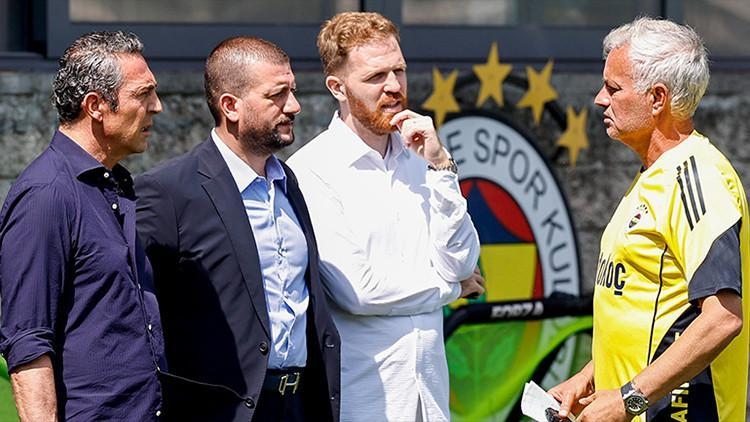 Fenerbahçe hat seinen Linksaußen gefunden! Ein Deal ist nur eine Frage der Zeit, und die Unterschriften werden unterschrieben.