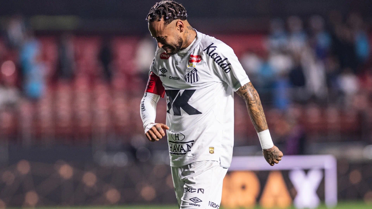 Neymar, kapot van verdriet en in tranen na de ergste mishandeling uit zijn carrière: "Het was shit, een schande."