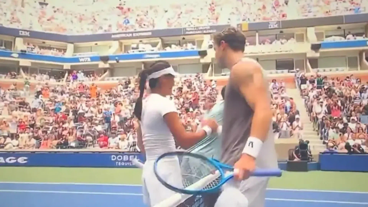 Het gespannen moment tussen Raducanu en Draper voor Alcaraz domineerde het gemengde debat op de US Open: "Ze wees de knuffel af."