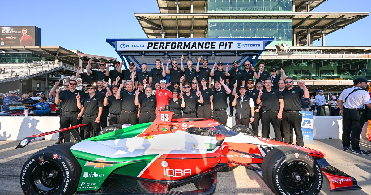 Prema conquista a pole position nas 500 Milhas de Indianápolis