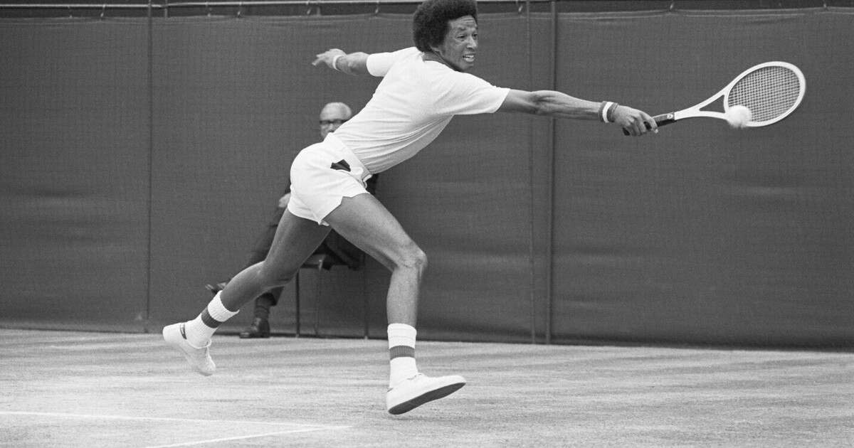 Quando Ashe diede lezioni di tennis sull’erba di Wimbledon
