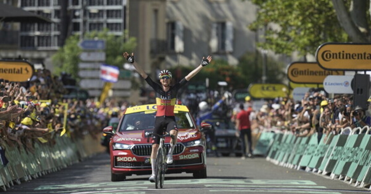 Tim Wellens, Carcassonne'daki Tour de France karnaval etabını kazandı