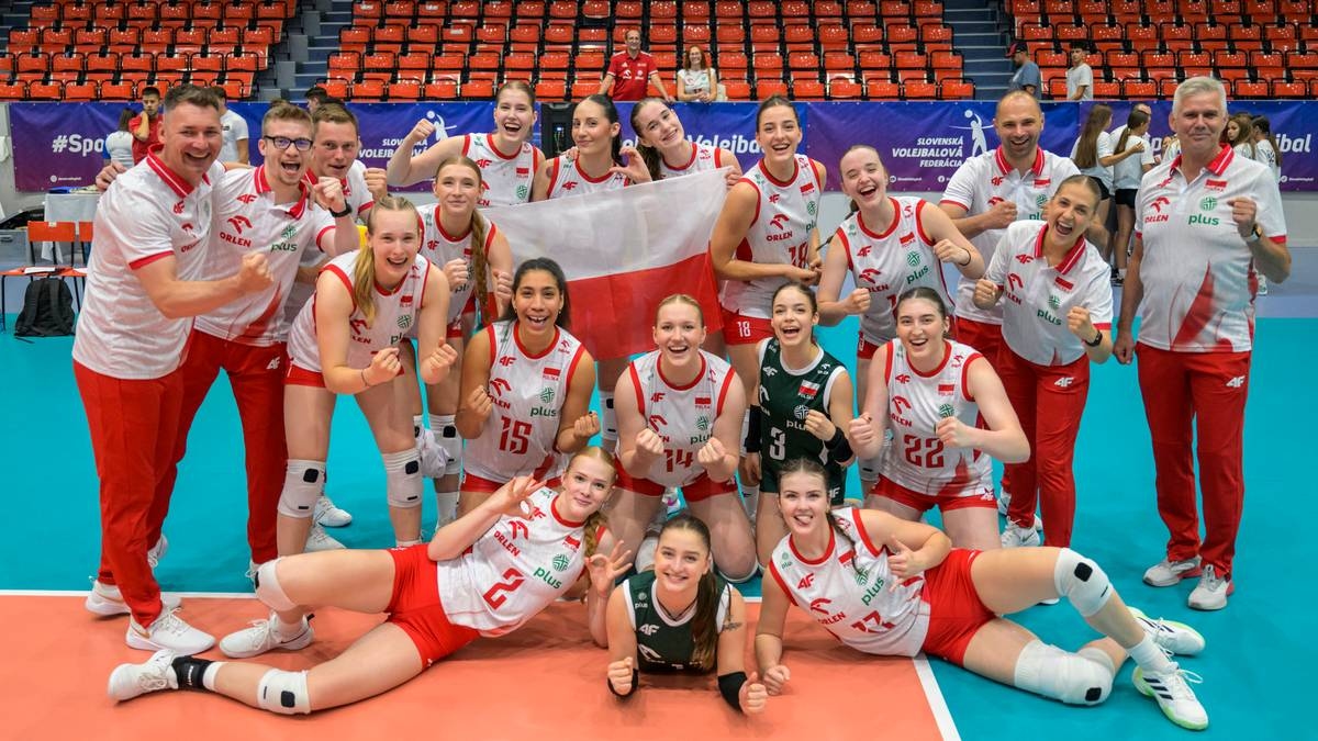 Women's Volleyball World Championships: Poland vs. Egypt. Live coverage and results.