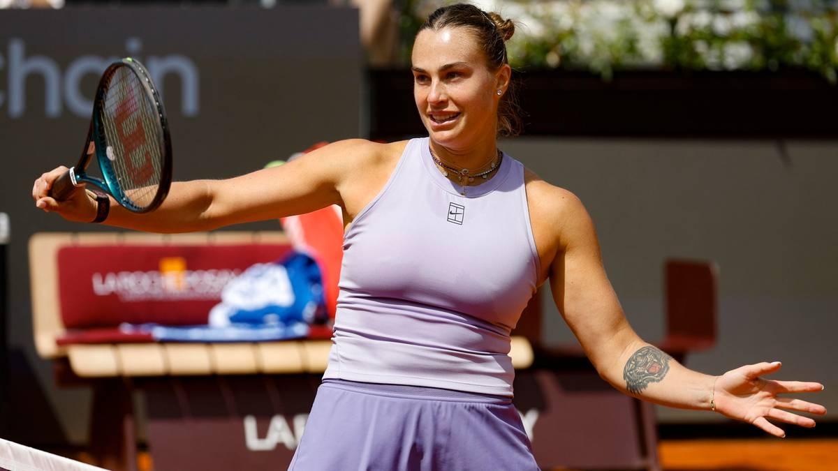 Sabalenka is already in the quarterfinals. Big emotions in the second set