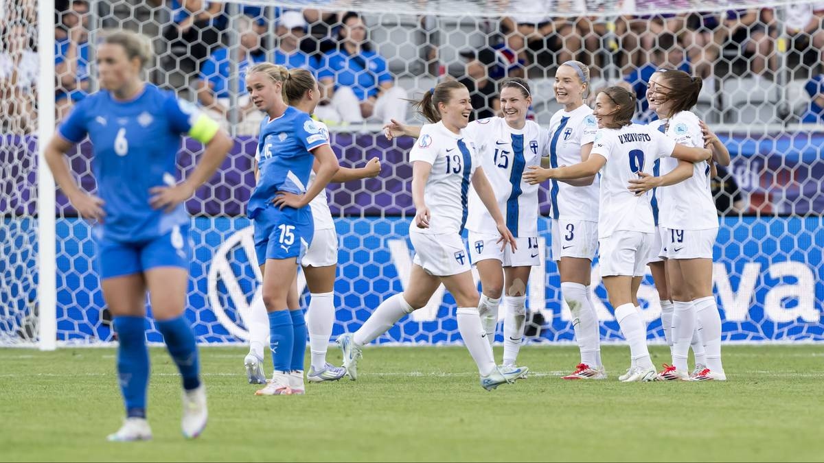 Avrupa Kadınlar Futbol Şampiyonası başladı. Finlandiya ve Norveç'in zaferleri