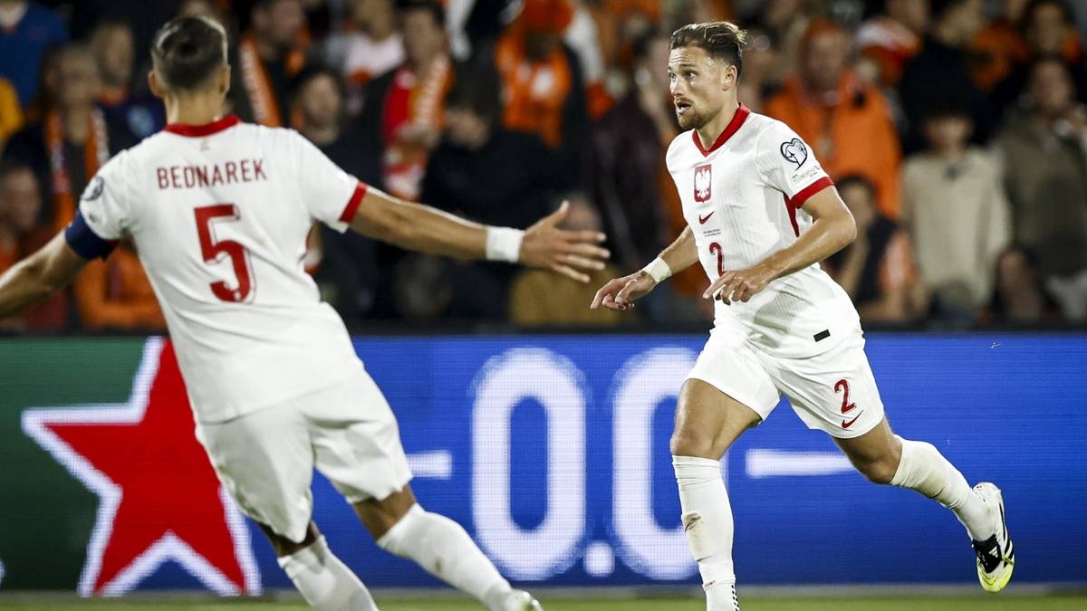 Os rivais da Polônia no grupo ficaram impressionados com o empate contra a Holanda. "Tudo mudou."