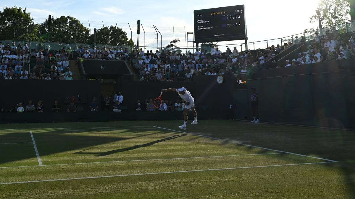 Wimbledon çevrimiçi. Maçların 4 numaralı korttan yayını - 05.07