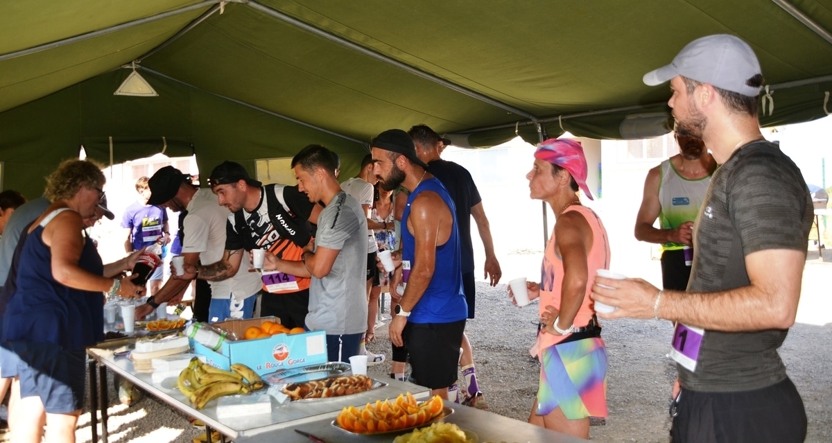 Trail de l'Abreuvoir: excitement in the village and an enthusiastic public