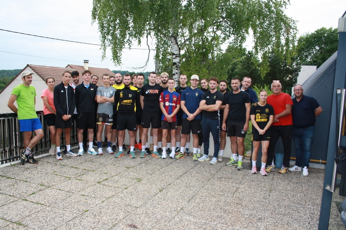 Los jugadores de balonmano reanudan los entrenamientos