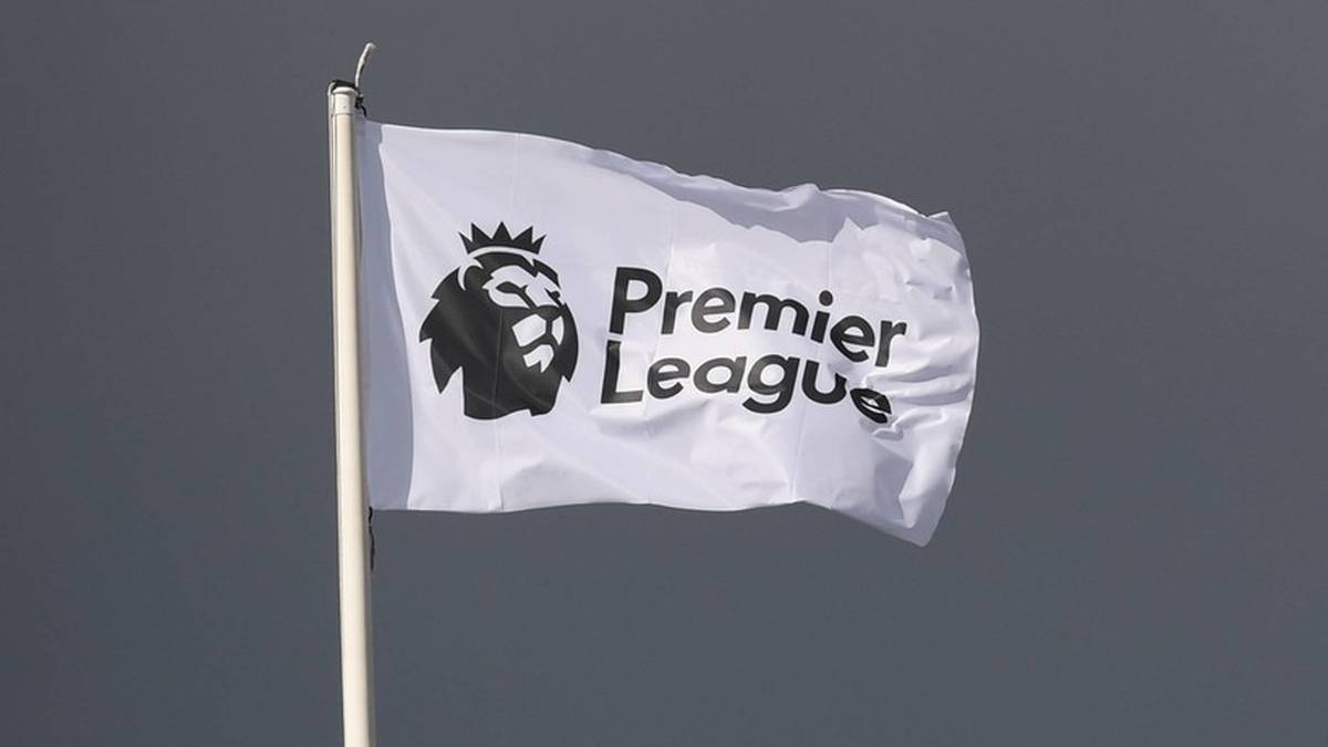 Un autre scandale en Angleterre. Un responsable de la Premier League a proposé de l'argent à une adolescente pour des relations sexuelles