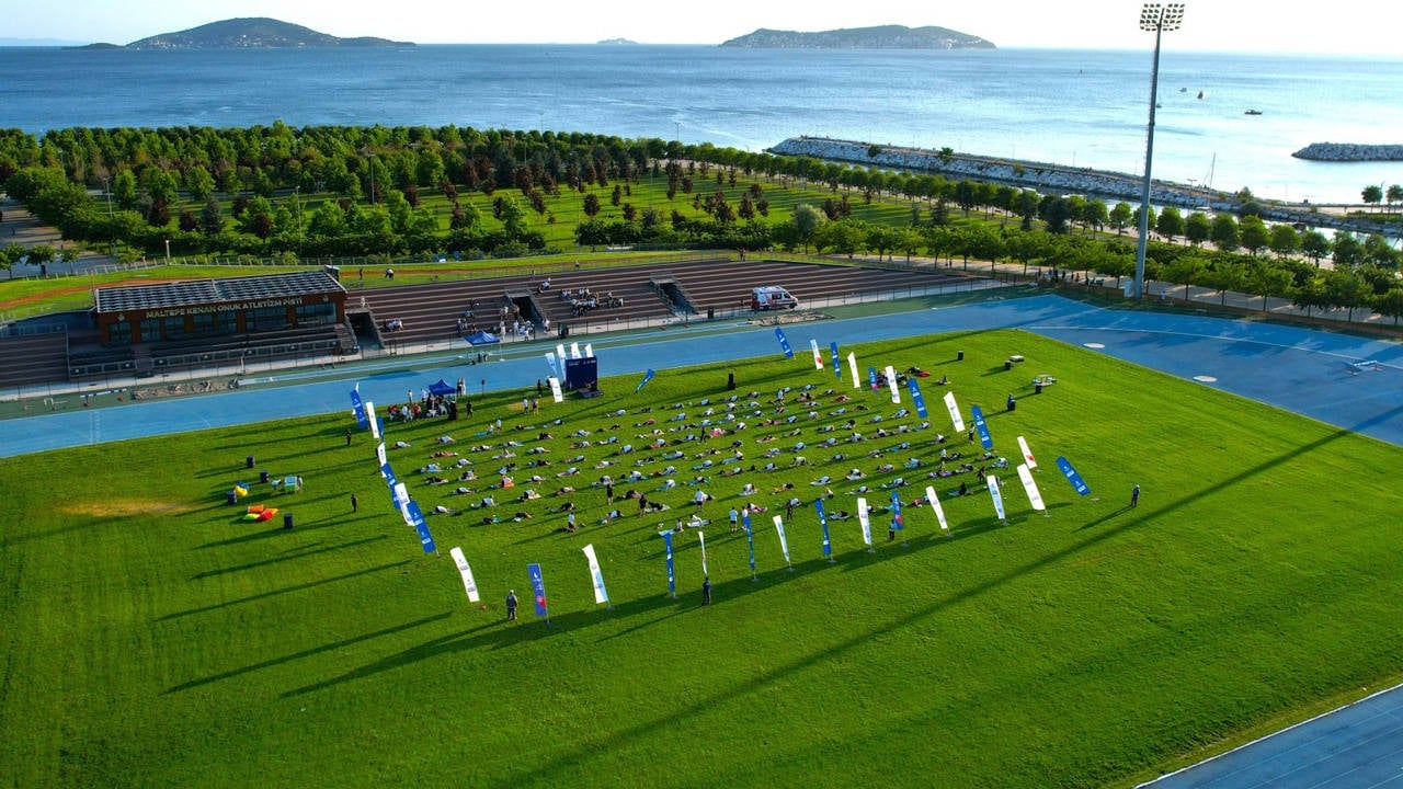 62.9% of Istanbul is without sports