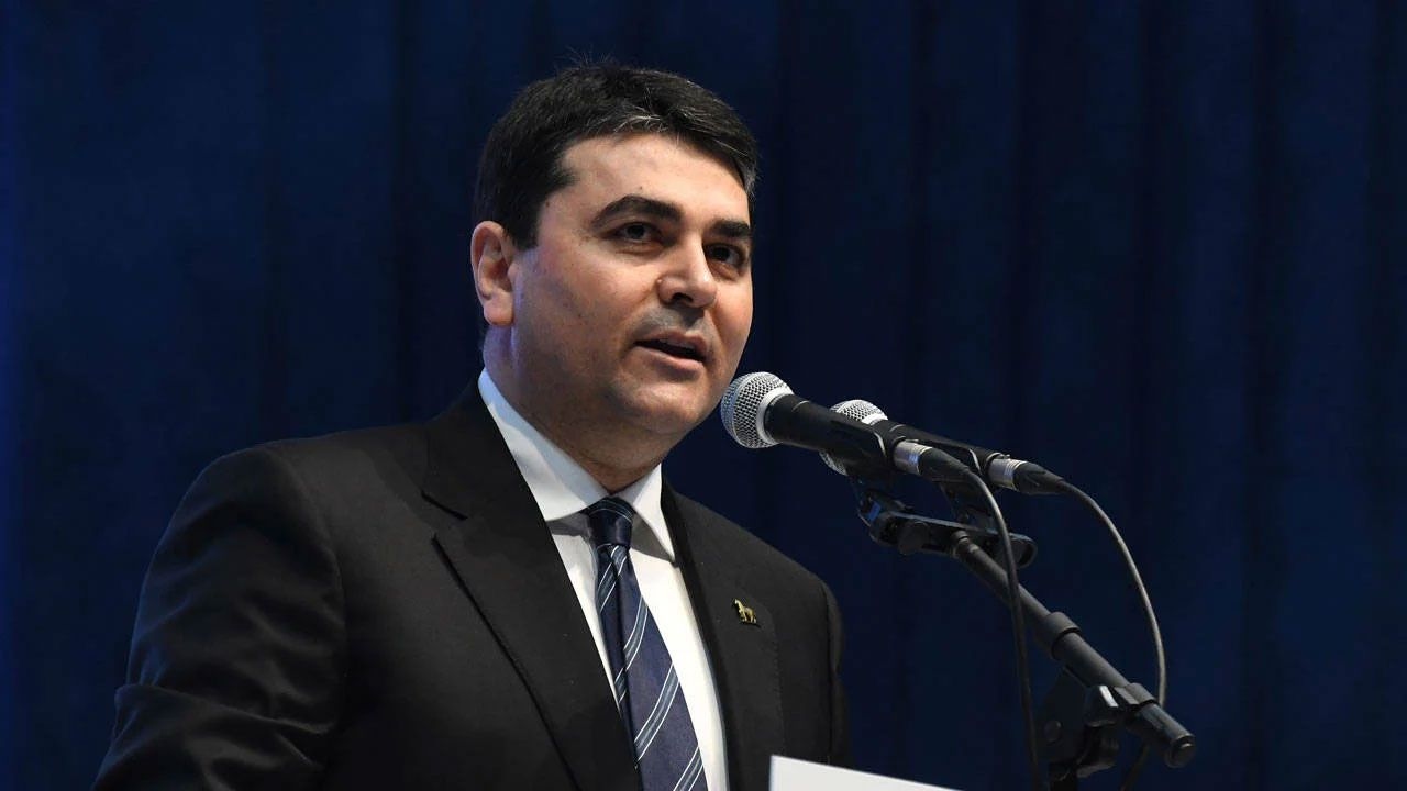 Gültekin Uysal: Vivemos uma noite em que a hipocrisia do AKP é exposta