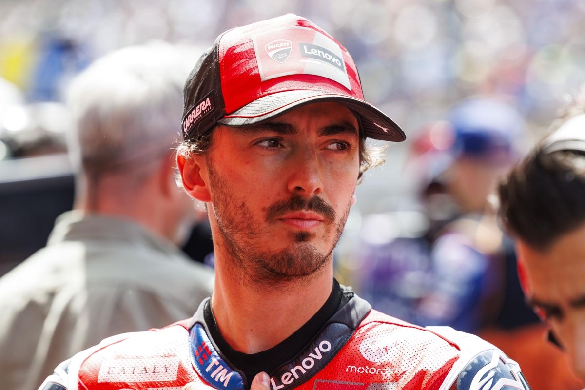 MotoGp, Pecco Bagnaia em crise profunda. "Não sei onde está o limite, não sinto o limite..."