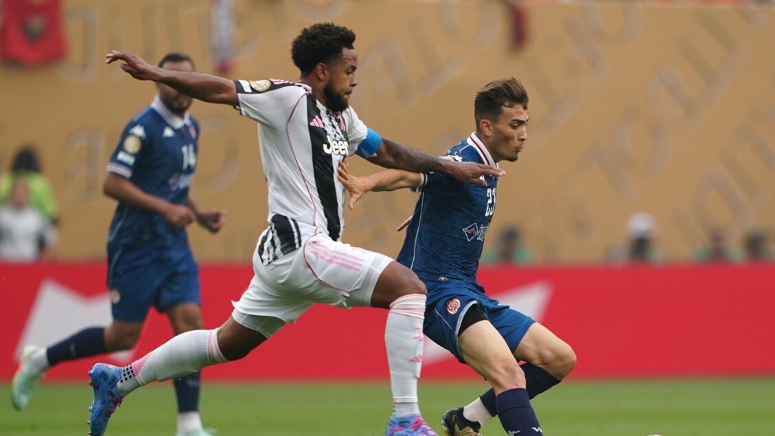 Transfermarkt: geruchten over ruil van McKennie en Cristant tussen Juventus en Roma doen de ronde