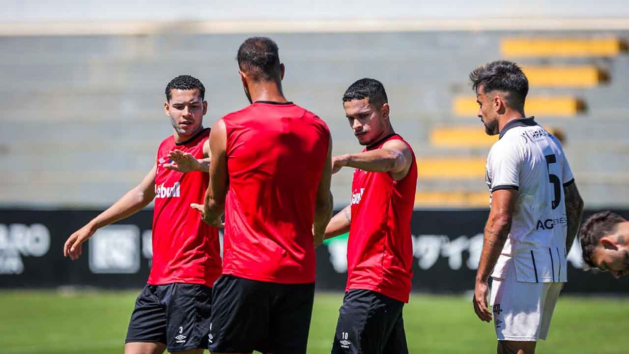 Santa Clara, son hazırlık maçında Portimonense'yi 4-1 yendi