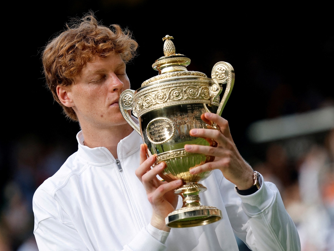 Tennis-Kontroverse: Jannik Sinner stellt Umberto Ferrara, den in seinen Dopingfall verwickelten Fitnesstrainer, wieder ein.