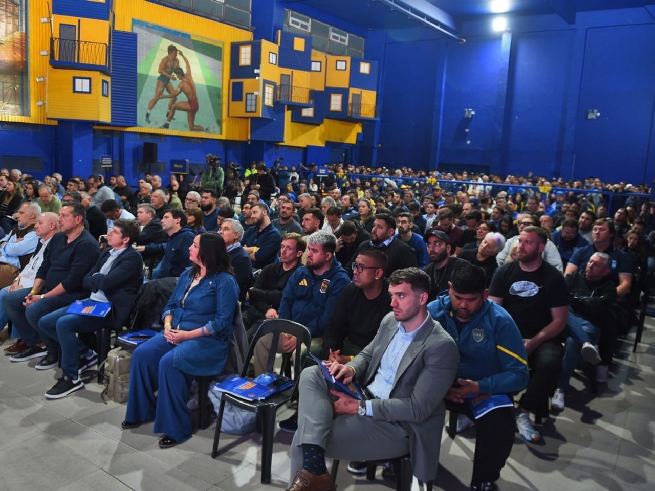 Boca: con superávit récord se aprobó el balance y también la alianza con Hard Rock en una Asamblea multitudinaria