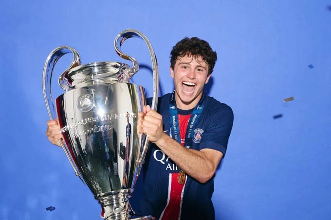 João Neves und Rodrigo Mora sind Kandidaten für die Kopa Trophy von France Football