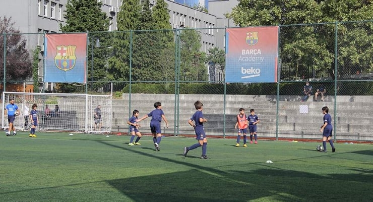El Barcelona abrirá escuelas de fútbol en el GRK y el noreste de Siria