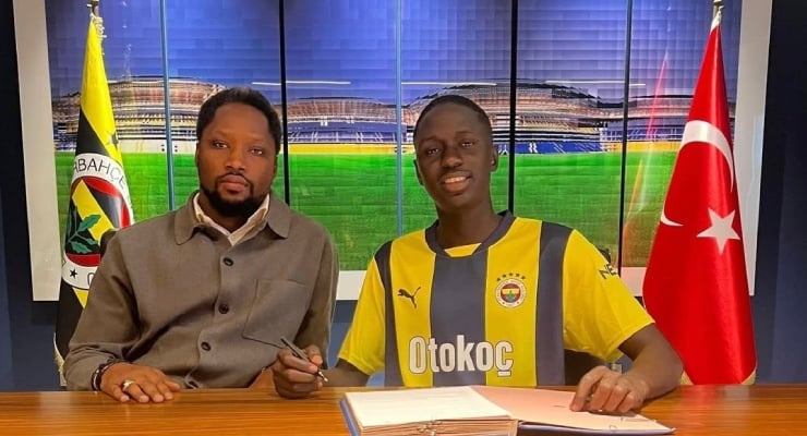 Fenerbahçe'nin yeni transferi Abdou Aziz Fall, Schengen'e takıldı: Kampta yok