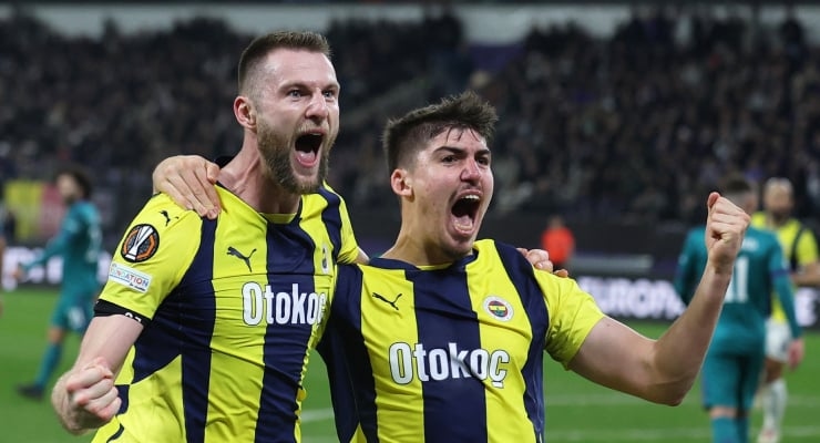 Sabuncuoğlu: Fenerbahçe e Al Hilal concordaram em 22 milhões de euros por Yusuf Akçiçek