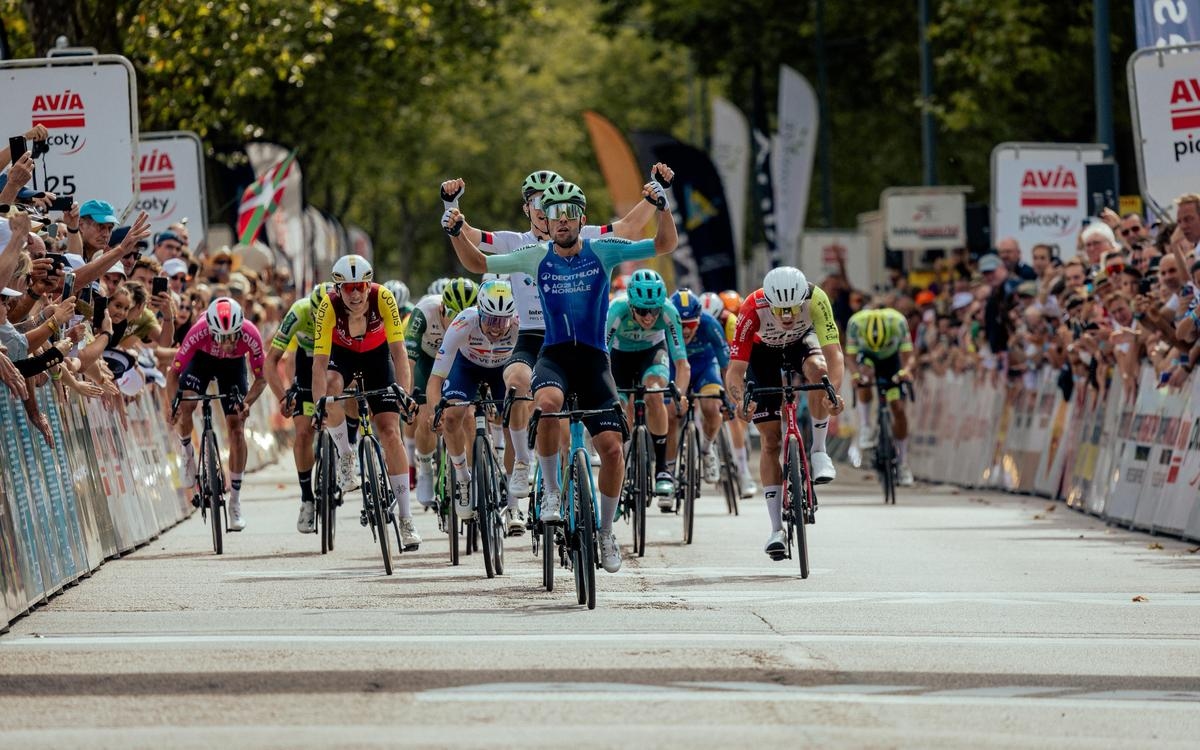 Ciclismo, Tour du Limousin-Périgord-Nouvelle-Aquitaine: Vendrame vence o sprint, Costiou vence a corrida