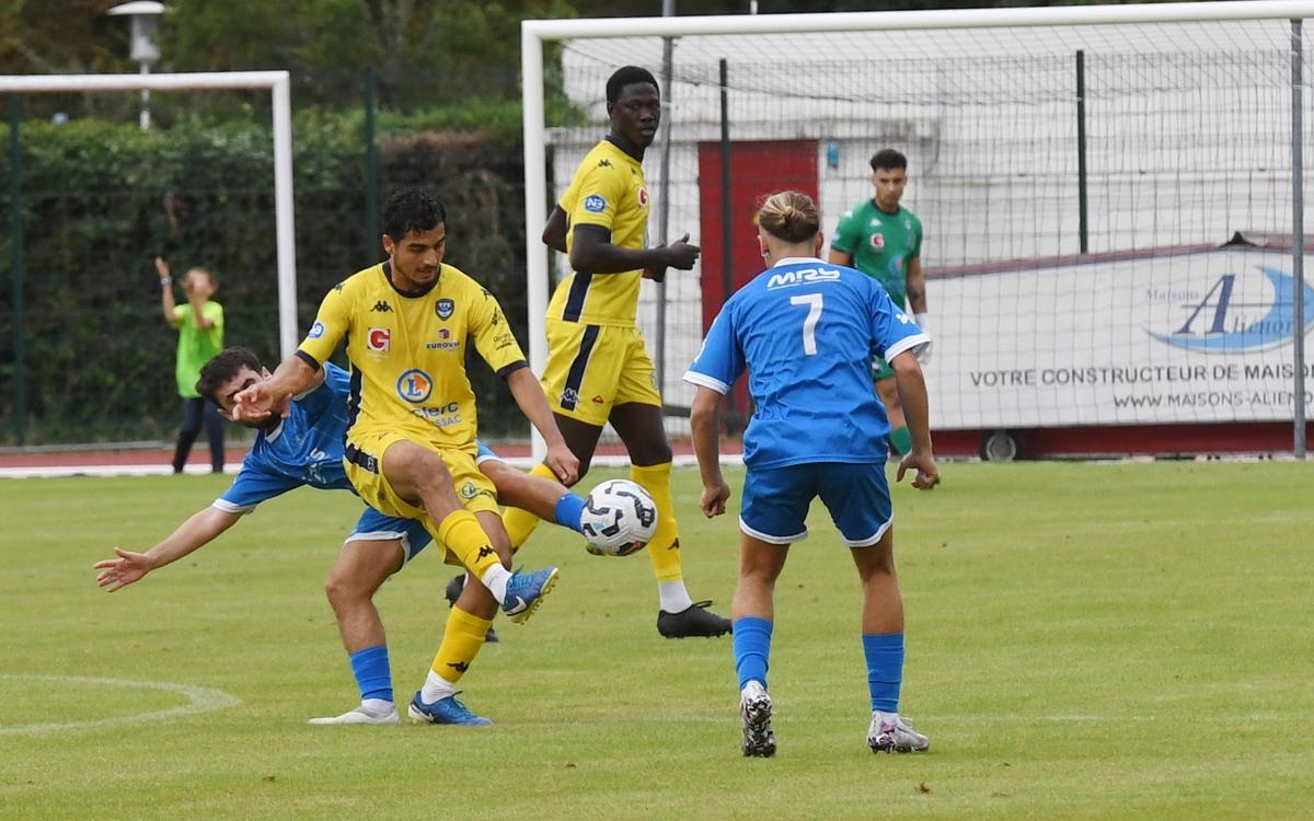 Fútbol: primera prueba real
para Trélissacois en R1