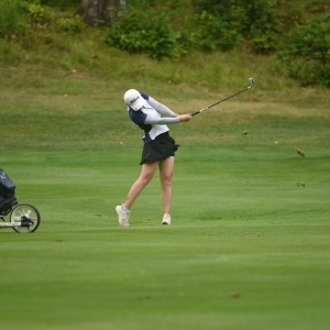 Classifica serrata dopo il primo turno del 92° torneo amatoriale femminile del Massachusetts a Crumpin-Fox