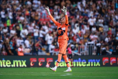 Keylor Navas revives Pumas