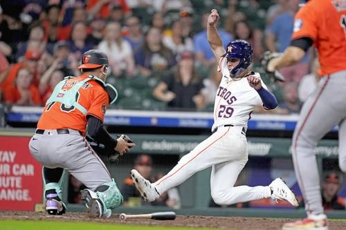 Sonoran Urías spielt bei den Astros den Helden und besiegt die Orioles.