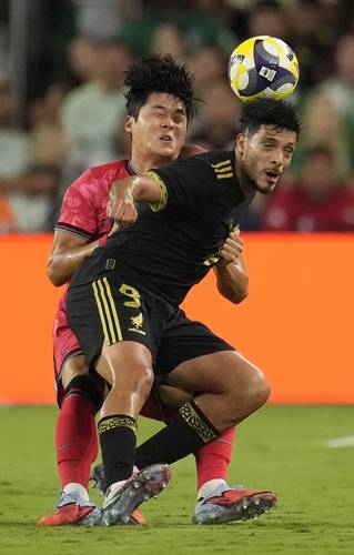 Santiago Giménez resgata o Tricolor contra a Coreia do Sul