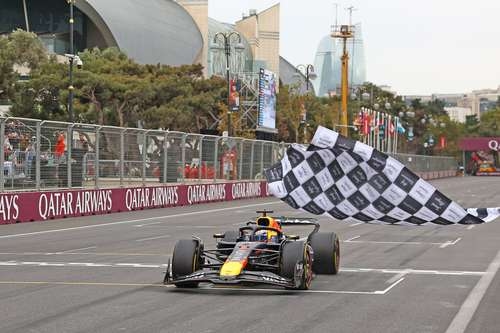 Verstappen domina il Gran Premio di F1 dell'Azerbaijan