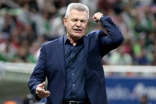Boos for El Tri "are normal," say former players