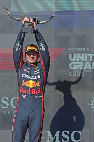 Max Verstappen pokonuje McLarena w Grand Prix USA