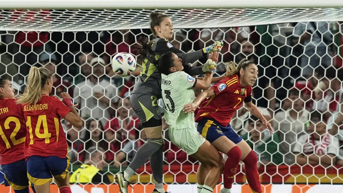 Spain fine-tunes its defense: debut without conceding after eight matches with goals conceded