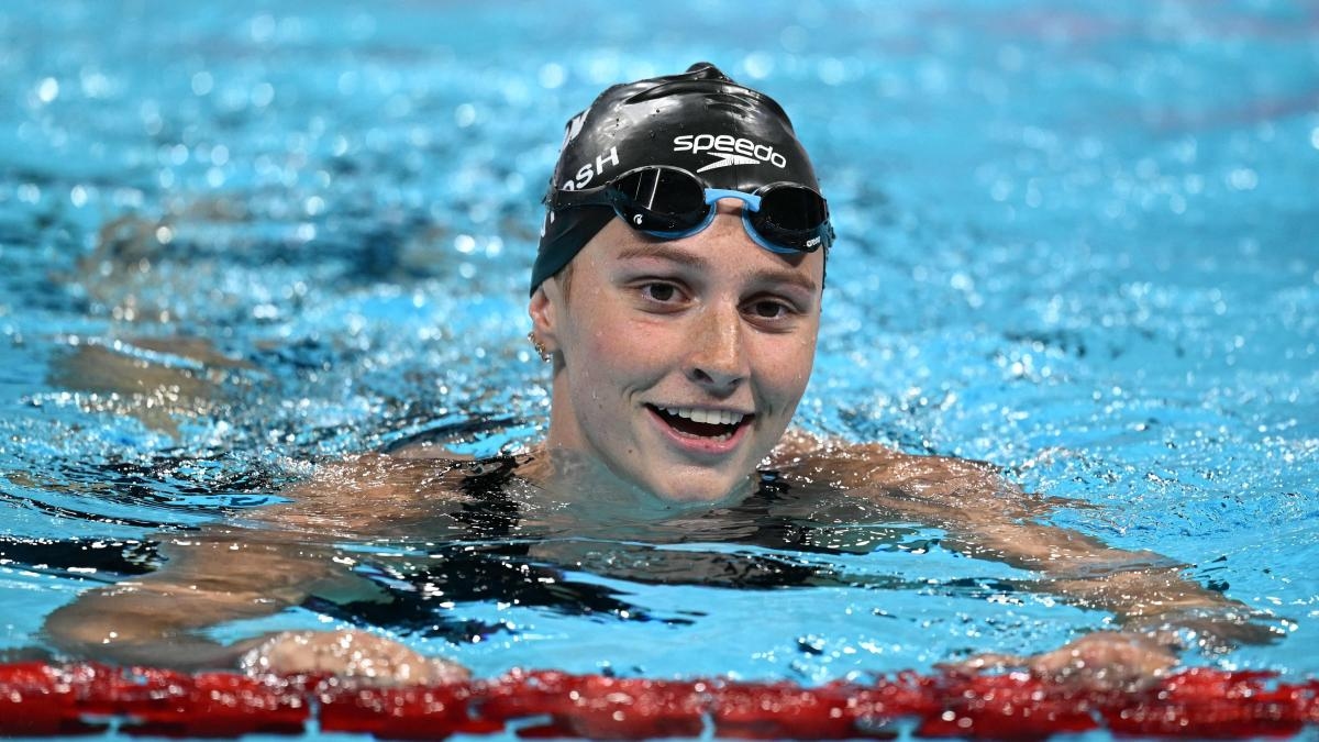 Summer McIntosh esplora territori inesplorati per il nuoto a Singapore: "È l'inizio di qualcosa di straordinario".