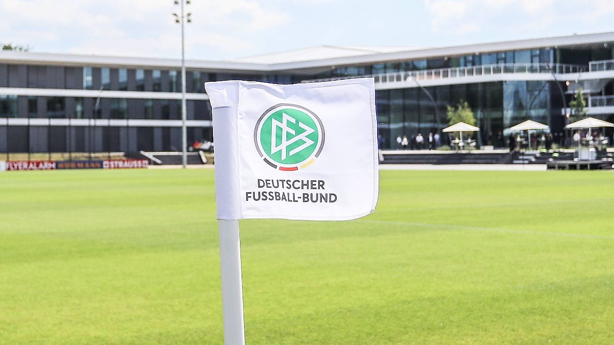 Un look moderno para el 125 aniversario: DFB elimina el negro, el rojo y el dorado de su nuevo logo
